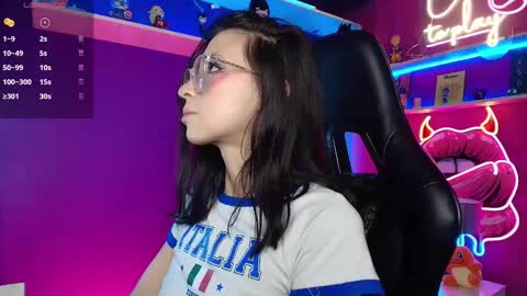 Milly Cute online show from February 20, 4:42 am