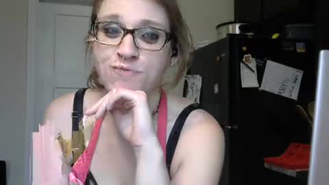 Snapshot of myke_drop chatting on December 10, 4:06 pm MykeMiguelEl Gato online show from December 10, 4:06 pm