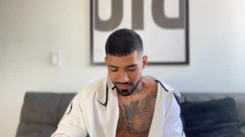 Snapshot of myke_esthetic chatting on March 2, 6:30 pm Myke esthetic online show from March 2, 6:30 pm