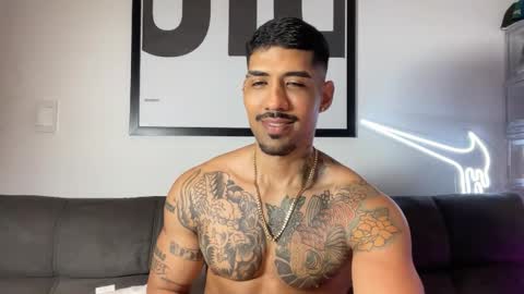 Snapshot of myke_esthetic chatting on September 20, 11:17 pm Myke esthetic online show from September 20, 11:17 pm