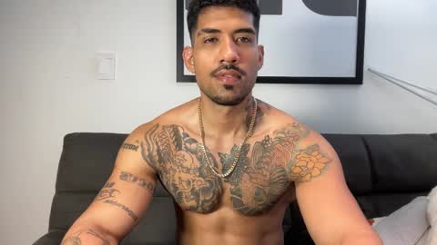 Snapshot of myke_esthetic chatting on September 24, 6:44 pm Myke esthetic online show from September 24, 6:44 pm