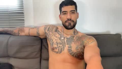 Snapshot of myke_esthetic chatting on February 21, 6:31 pm Myke esthetic online show from February 21, 6:31 pm