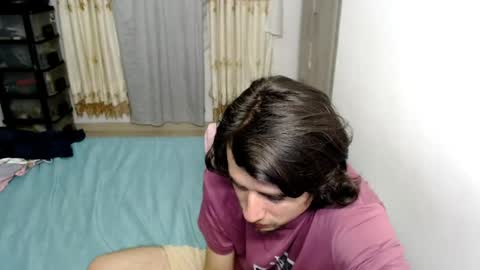 Snapshot of myke_xxx chatting on May 10, 2:17 am mike online show from May 10, 2:17 am
