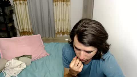 Snapshot of myke_xxx chatting on June 12, 1:15 am mike online show from June 12, 1:15 am