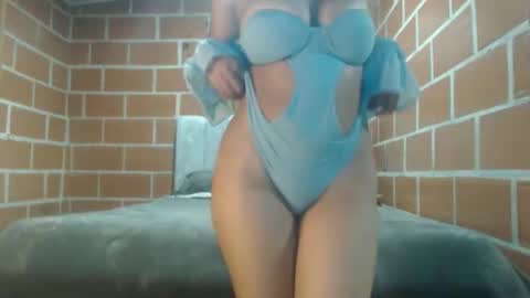 Myla online show from April 28, 1:59 am