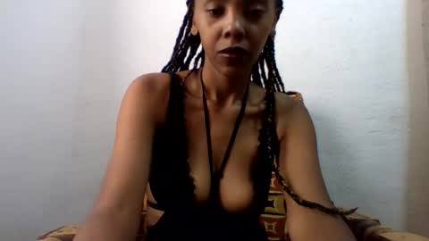 Snapshot of mylah27 chatting on October 21, 5:52 am mylah27 online show from October 21, 5:52 am