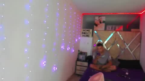 Snapshot of myluandjackhot chatting on February 5, 11:04 am Myluandjack online show from February 5, 11:04 am