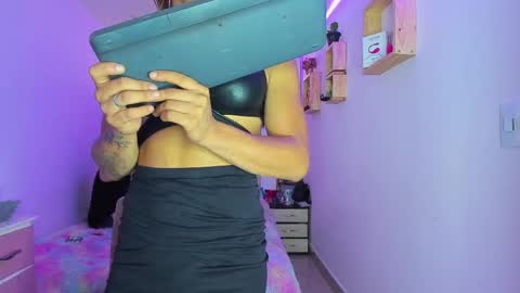 Myluandjack online show from April 1, 1:01 pm