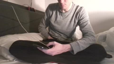 Felt like showing off online show from April 7, 4:46 am