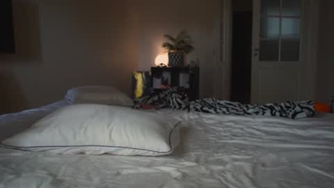 Snapshot of mynaughtynights chatting on July 23, 11:52 am Sima online show from July 23, 11:52 am