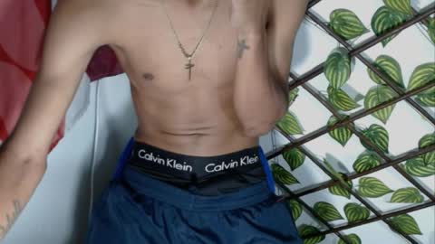 my negrito online show from April 12, 12:04 am