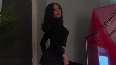 mypassion_ online show from February 27, 2:39 pm