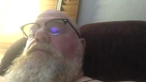 Snapshot of myqueen76myqueen76 chatting on April 27, 1:14 am myqueen76myqueen76 online show from April 27, 1:14 am