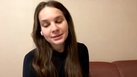 Snapshot of myrtazyskowski chatting on November 1, 8:38 am Luna online show from November 1, 8:38 am