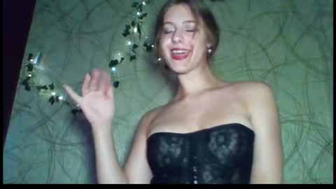Snapshot of myst_secret chatting on August 5, 11:28 pm myst_secret online show from August 5, 11:28 pm