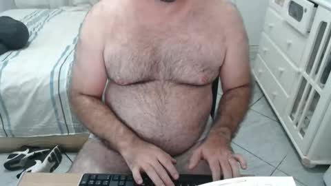 mysterbearmg online show from February 18, 10:39 pm