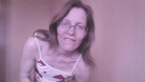 Snapshot of mysterious_blondy chatting on June 8, 10:26 am mysterious_blondy online show from June 8, 10:26 am