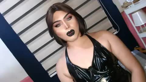 Snapshot of mysterious_diva chatting on June 29, 7:03 pm SUPPORT GODDESS TRISHA AND DONT FORGET TO FOLLOW ME online show from June 29, 7:03 pm