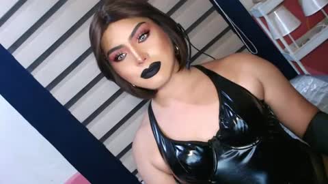 Snapshot of mysterious_diva chatting on July 8, 4:00 pm SUPPORT GODDESS TRISHA AND DONT FORGET TO FOLLOW ME online show from July 8, 4:00 pm