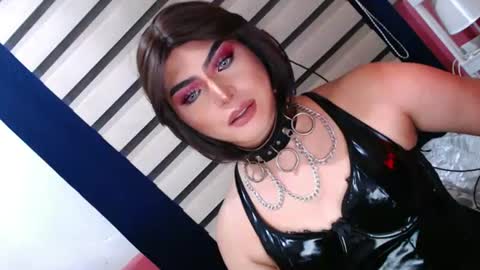 Snapshot of mysterious_diva chatting on July 16, 5:52 pm SUPPORT GODDESS TRISHA AND DONT FORGET TO FOLLOW ME online show from July 16, 5:52 pm