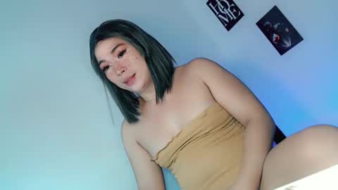 Snapshot of mysterious_kim chatting on May 26, 2:40 am kimmy online show from May 26, 2:40 am