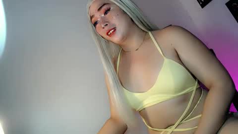 Snapshot of mysterious_kim chatting on June 7, 2:27 am kimmy online show from June 7, 2:27 am