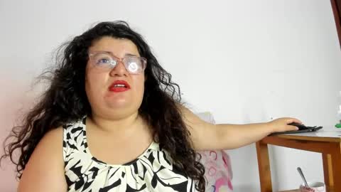 Snapshot of mystery_psique chatting on April 18, 7:29 pm mystery_psique online show from April 18, 7:29 pm