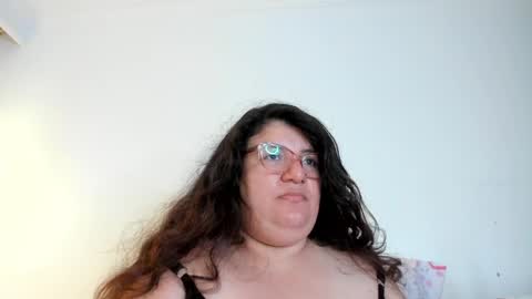 Snapshot of mystery_psique chatting on April 20, 2:31 pm mystery_psique online show from April 20, 2:31 pm