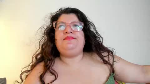 Snapshot of mystery_psique chatting on April 21, 4:01 pm mystery_psique online show from April 21, 4:01 pm