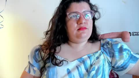 Snapshot of mystery_psique chatting on June 1, 3:03 pm mystery_psique online show from June 1, 3:03 pm