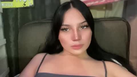 Snapshot of mysteryman_xxx chatting on April 21, 8:55 pm UR GIRL NEXTDOOR online show from April 21, 8:55 pm