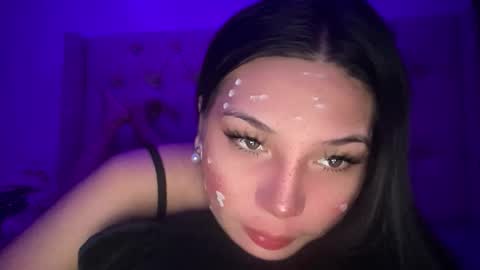 Snapshot of mysteryman_xxx chatting on May 21, 11:06 am UR GIRL NEXTDOOR online show from May 21, 11:06 am