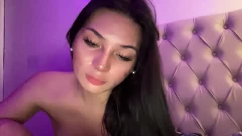 Snapshot of mysteryman_xxx chatting on May 29, 2:31 am UR GIRL NEXTDOOR online show from May 29, 2:31 am