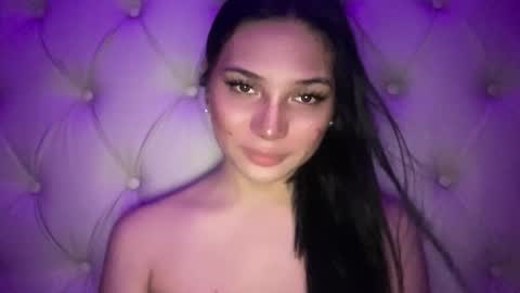 Snapshot of mysteryman_xxx chatting on June 1, 3:03 pm UR GIRL NEXTDOOR online show from June 1, 3:03 pm