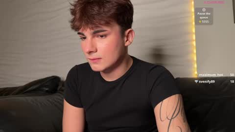 Snapshot of mystic_evan chatting on April 18, 7:07 pm Evan Brown online show from April 18, 7:07 pm