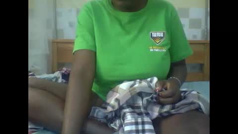 Snapshot of mystic_linna chatting on October 3, 7:22 pm mystic_linna online show from October 3, 7:22 pm