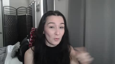 Snapshot of mysticmuse94 chatting on February 18, 2:16 pm MysticMuse online show from February 18, 2:16 pm