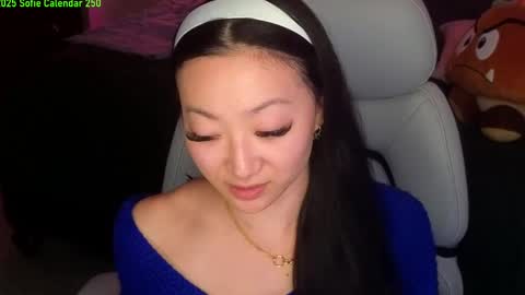 Snapshot of mysweetsofie1 chatting on January 11, 11:56 pm MySweetSofie online show from January 11, 11:56 pm