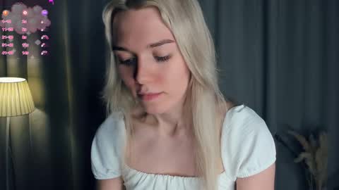 Olivia or just olive online show from November 24, 7:13 pm