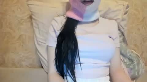 n33n33 online show from February 13, 4:08 am