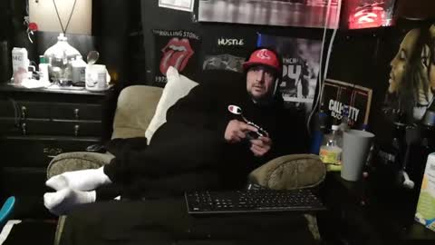 Snapshot of n3v3rpanic1 chatting on January 4, 7:24 am SnackPants online show from January 4, 7:24 am