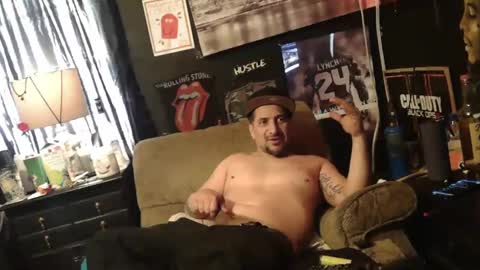 Snapshot of n3v3rpanic1 chatting on January 5, 8:42 pm SnackPants online show from January 5, 8:42 pm