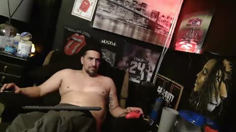 Snapshot of n3v3rpanic1 chatting on January 12, 8:04 am SnackPants online show from January 12, 8:04 am