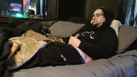 Snapshot of n3v3rpanic1 chatting on January 30, 5:17 pm SnackPants online show from January 30, 5:17 pm