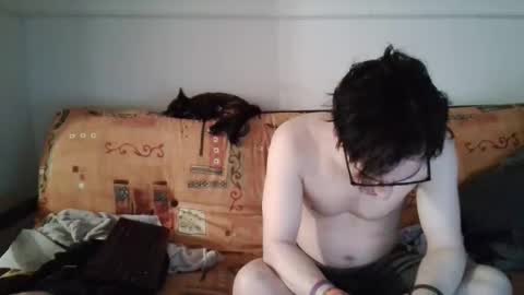 a Ordinary Boy online show from February 23, 3:48 am