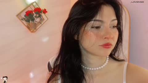 naamah_b online show from October 10, 1:54 pm
