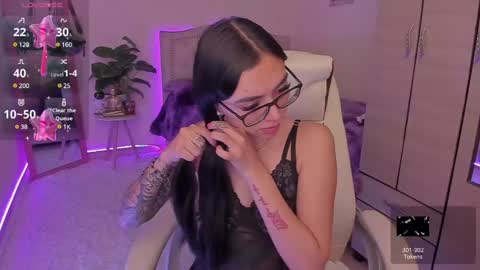 Snapshot of naath_ chatting on January 3, 2:21 am anny online show from January 3, 2:21 am