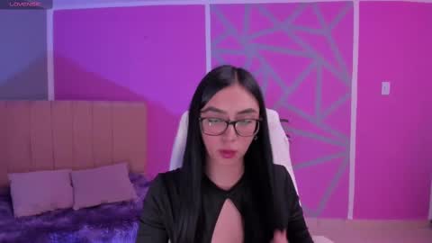 Snapshot of naath_ chatting on September 22, 2:24 am anny online show from September 22, 2:24 am