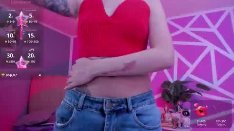 Snapshot of naath_ chatting on October 20, 10:54 pm anny online show from October 20, 10:54 pm