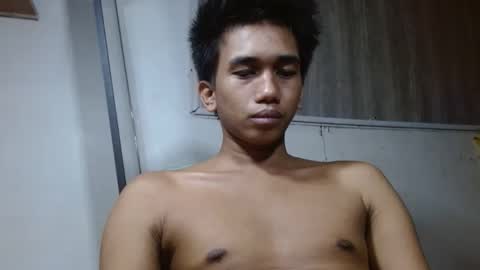 nachos072800 online show from April 2, 4:48 pm